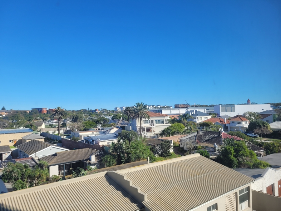 To Let 2 Bedroom Property for Rent in Summerstrand Eastern Cape